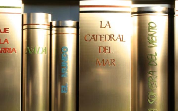 05_libros_acero_inoxidable